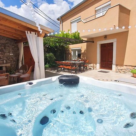 Barac Rural Holiday Home Grizane-Belgrad Ngoại thất bức ảnh