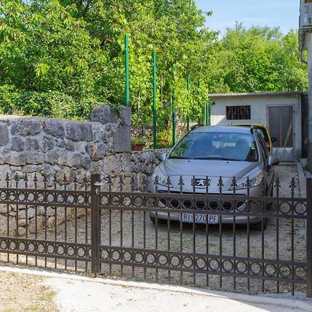Barac Rural Holiday Home Grizane-Belgrad Ngoại thất bức ảnh
